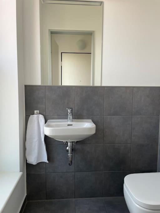 Penthouse-Wohnung Mit Flussblick Oldenburg Kültér fotó