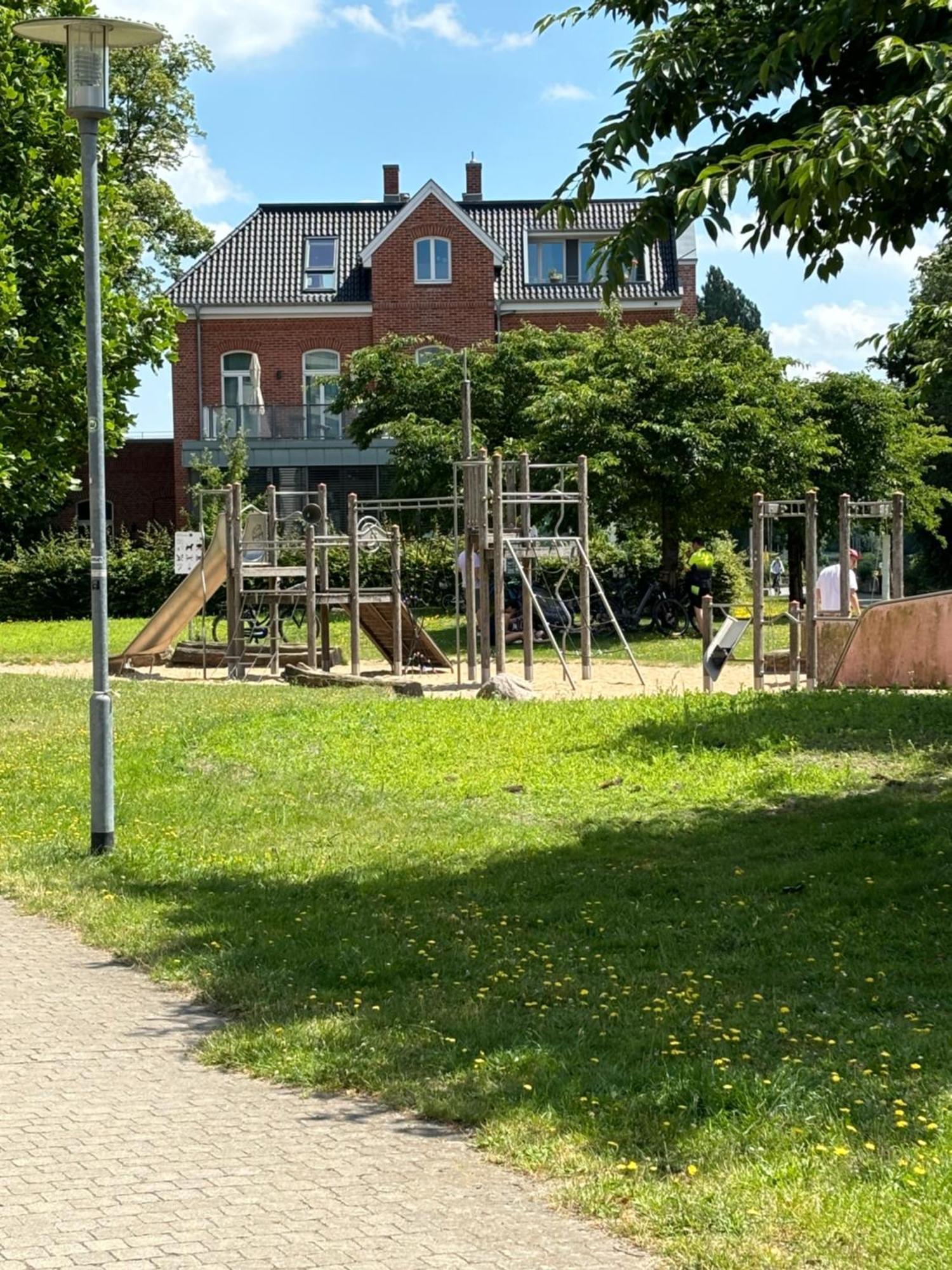 Penthouse-Wohnung Mit Flussblick Oldenburg Kültér fotó